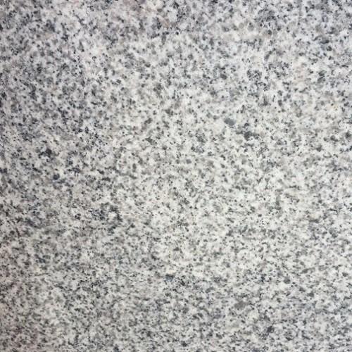 weiße Innenwandverkleidung aus Schiefer